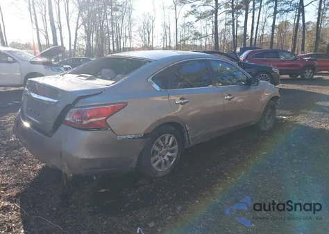 2013 Nissan Altima 2.5 S z USA, uszkodzony, nr VIN 1N4AL3AP4DC102694